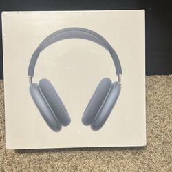 AirPods Max with Smart Case- Never Opened