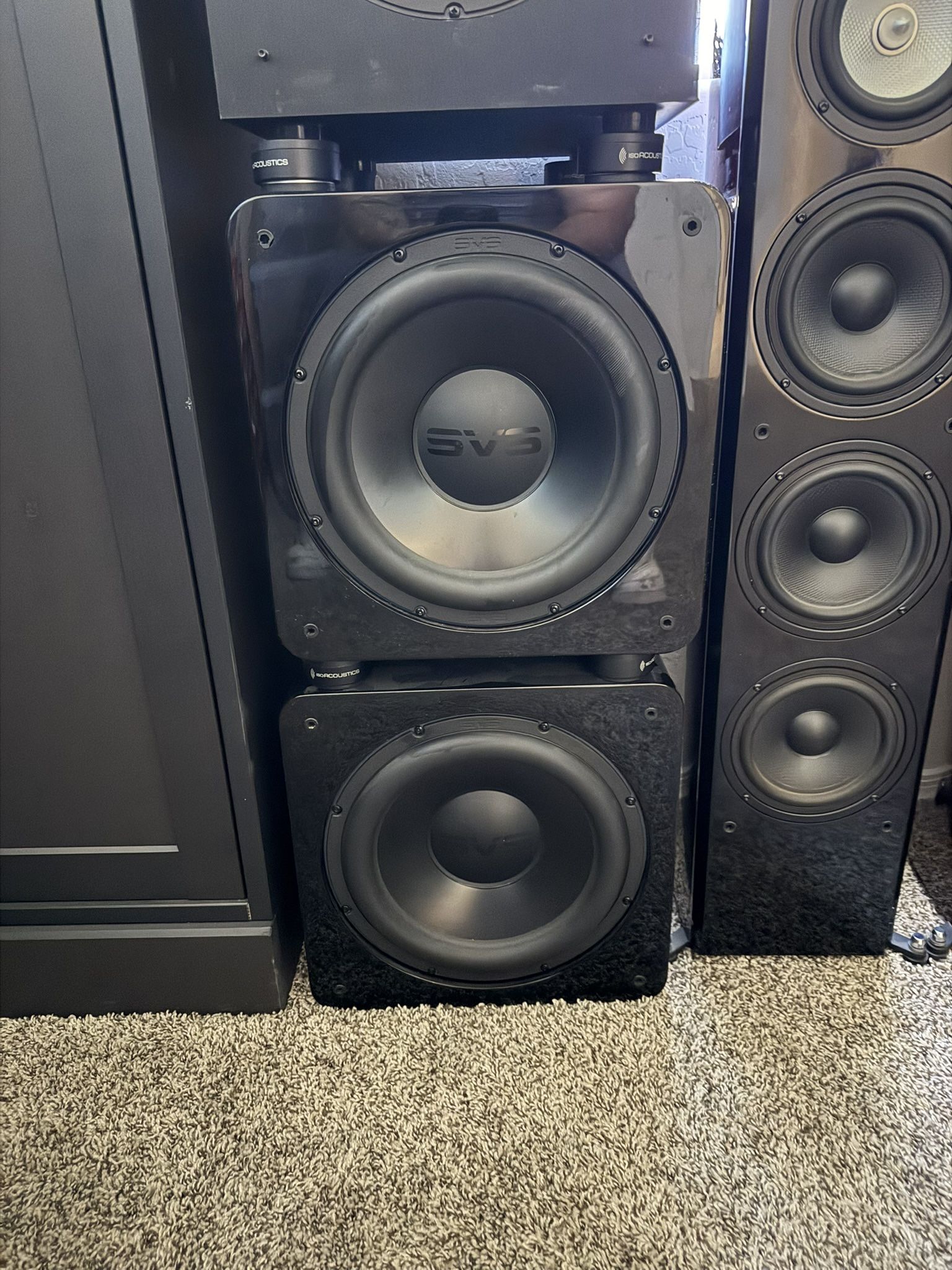 2 Svs 12” SB 2000 Subwoofers