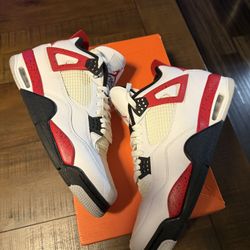 Fire red 4s (size 13)