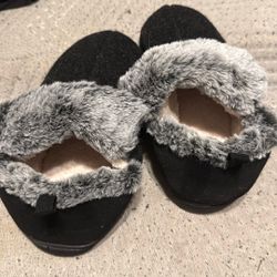 Comfortable House Slippers, Size 9, Never Worn