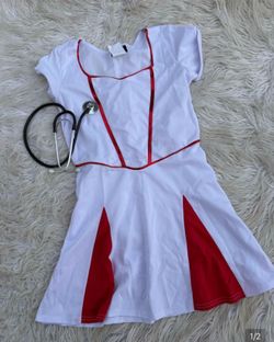 Women’s nurse costume