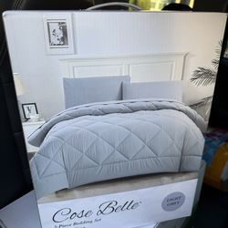 King size comforter and sheet set