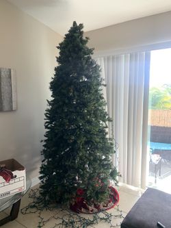8 ft Christmas Tree , beautiful condition