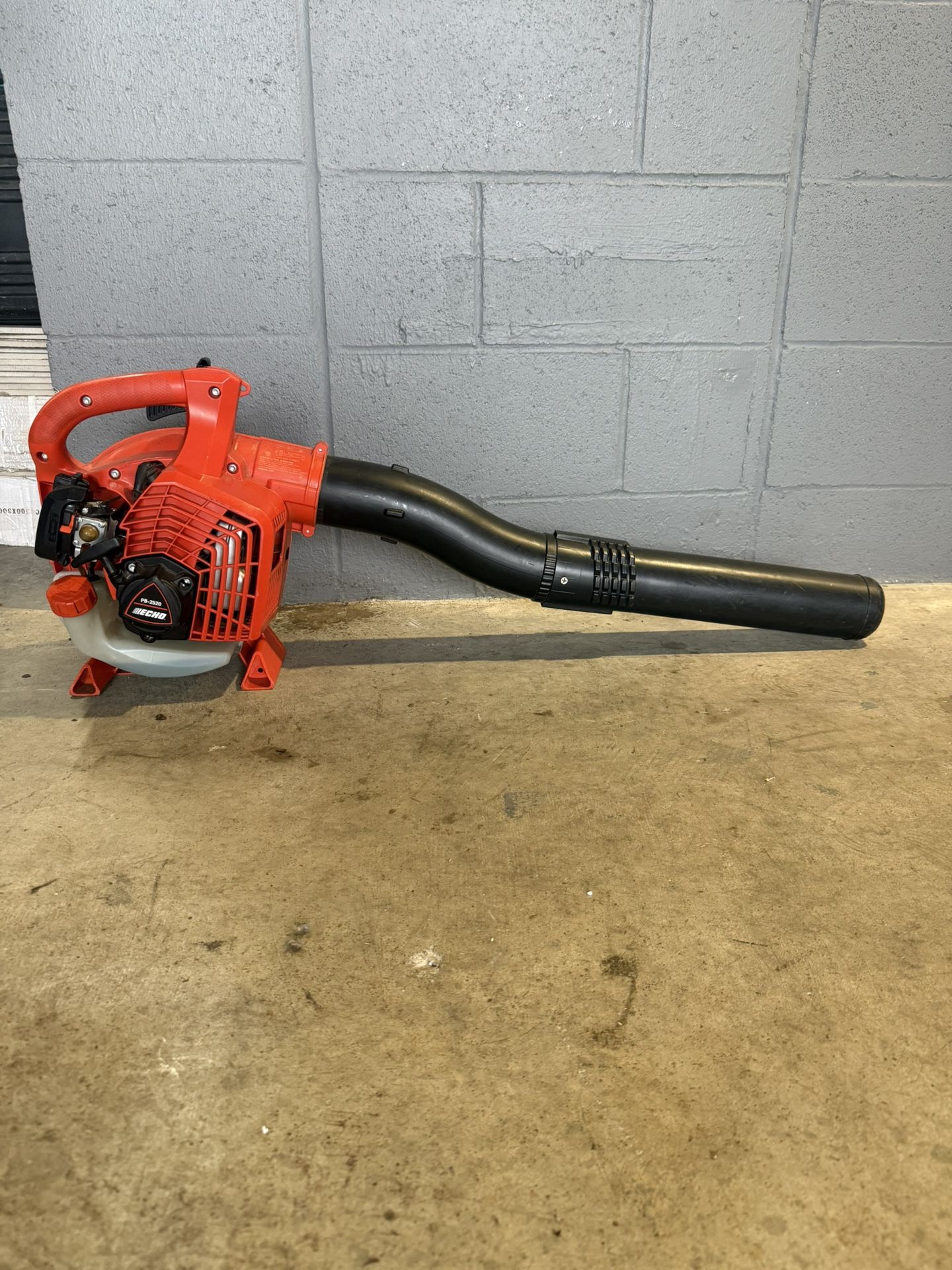 ECHO PB-2520 Gas Powered Leaf Blower - Lightweight Handheld, 25.4cc, !