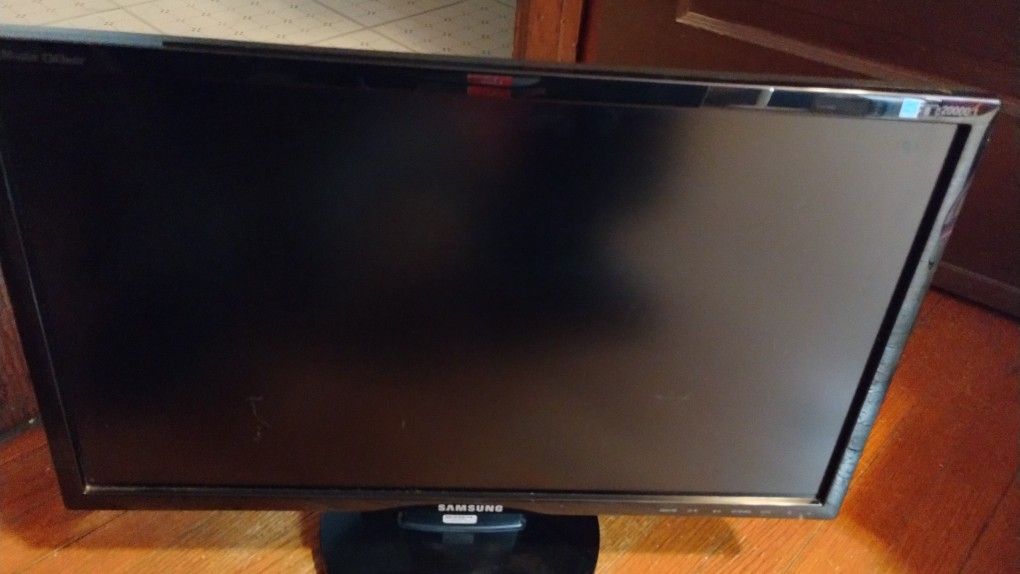 Samsung 24 In Monitor Works Perfectly Has Been Tested Good For Gaming Watching TVs Plug Up Laptop For Extra Monitor