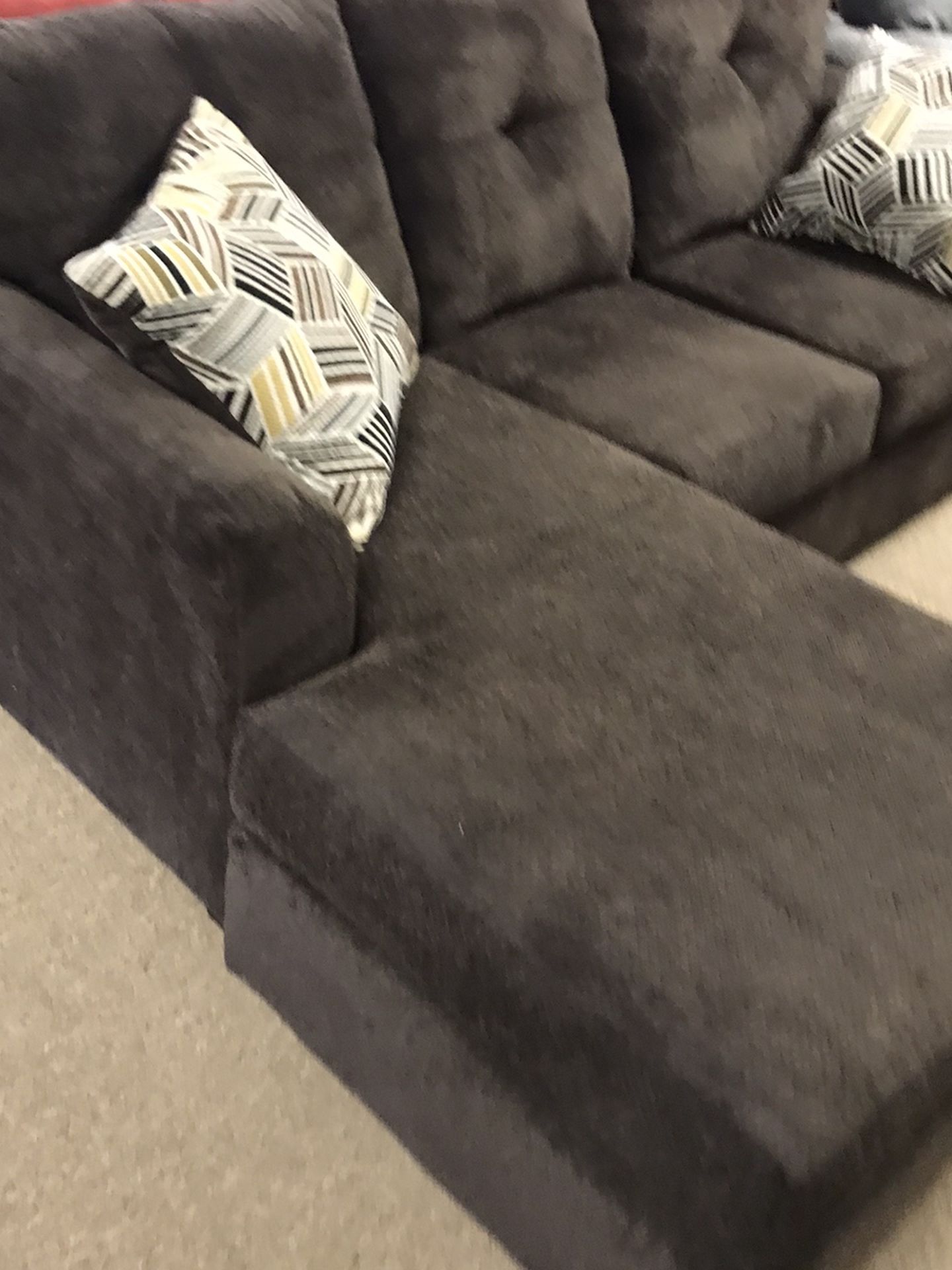 Living Room Couch With Pillows