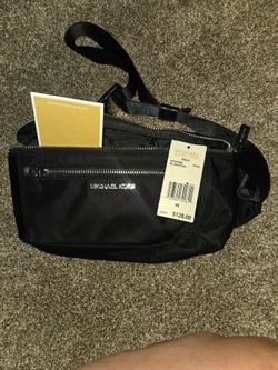 Michael Kors Polly Medium Waistpack Black