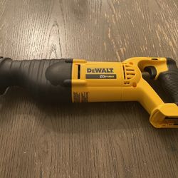 New Dewalt Variable Speed Reciprocating Saw DCS381 (Tool Only)
