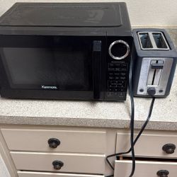 Microwave + Toaster 