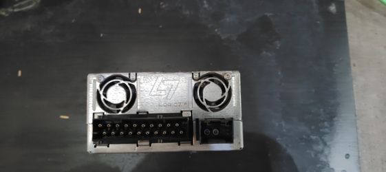 BMW E90 Logic 7 amplifier