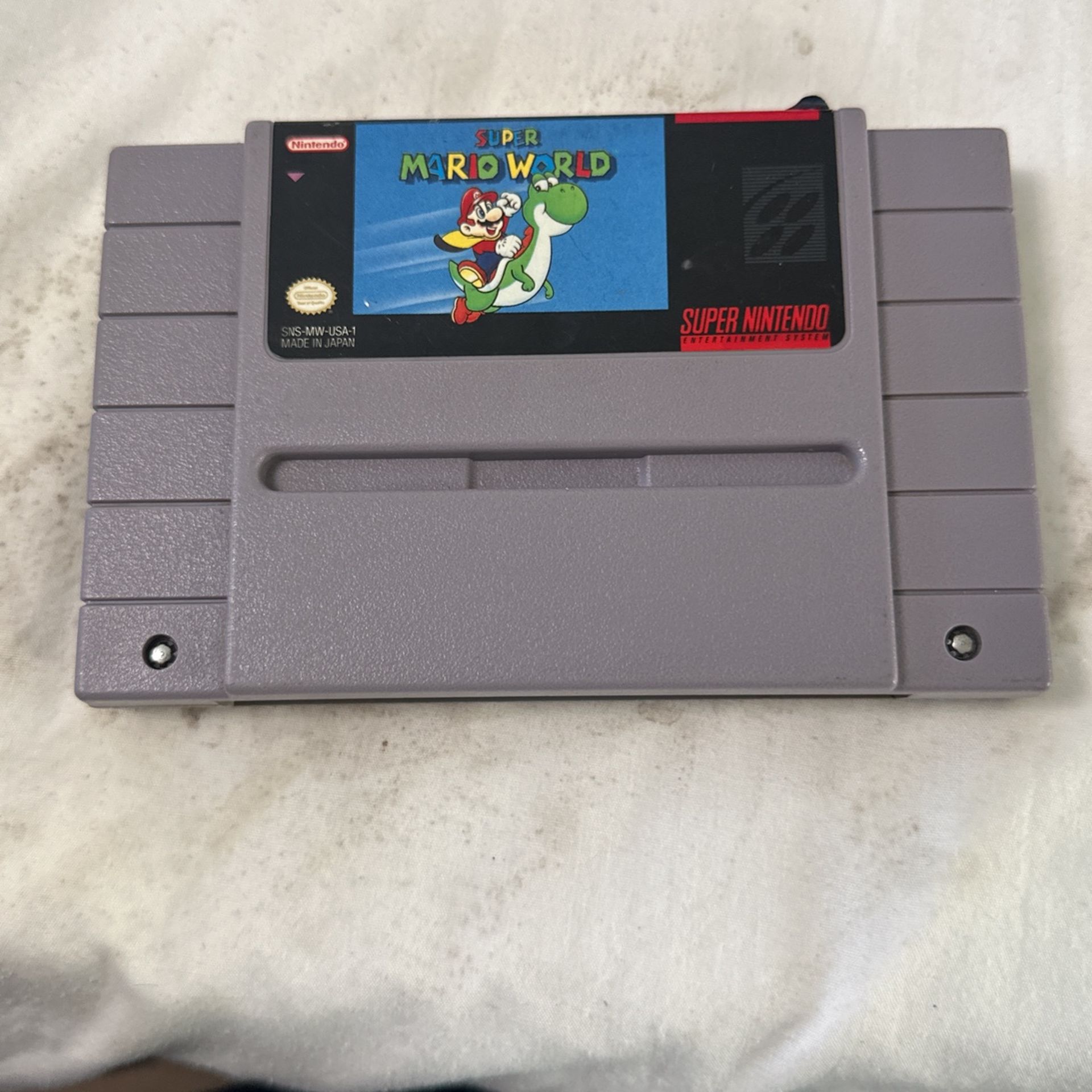 Super Nintendo Game: Super Mario World $35 Obo Habló Español