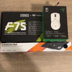 Full Peripheral Setup Keyboard, Mouse, Mouse Pad