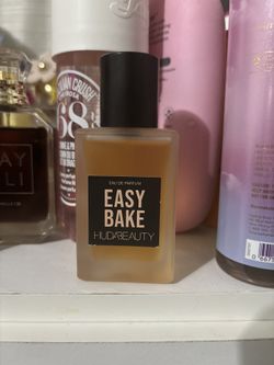 Huda Beauty Limited Edition Easy Bake Perfume