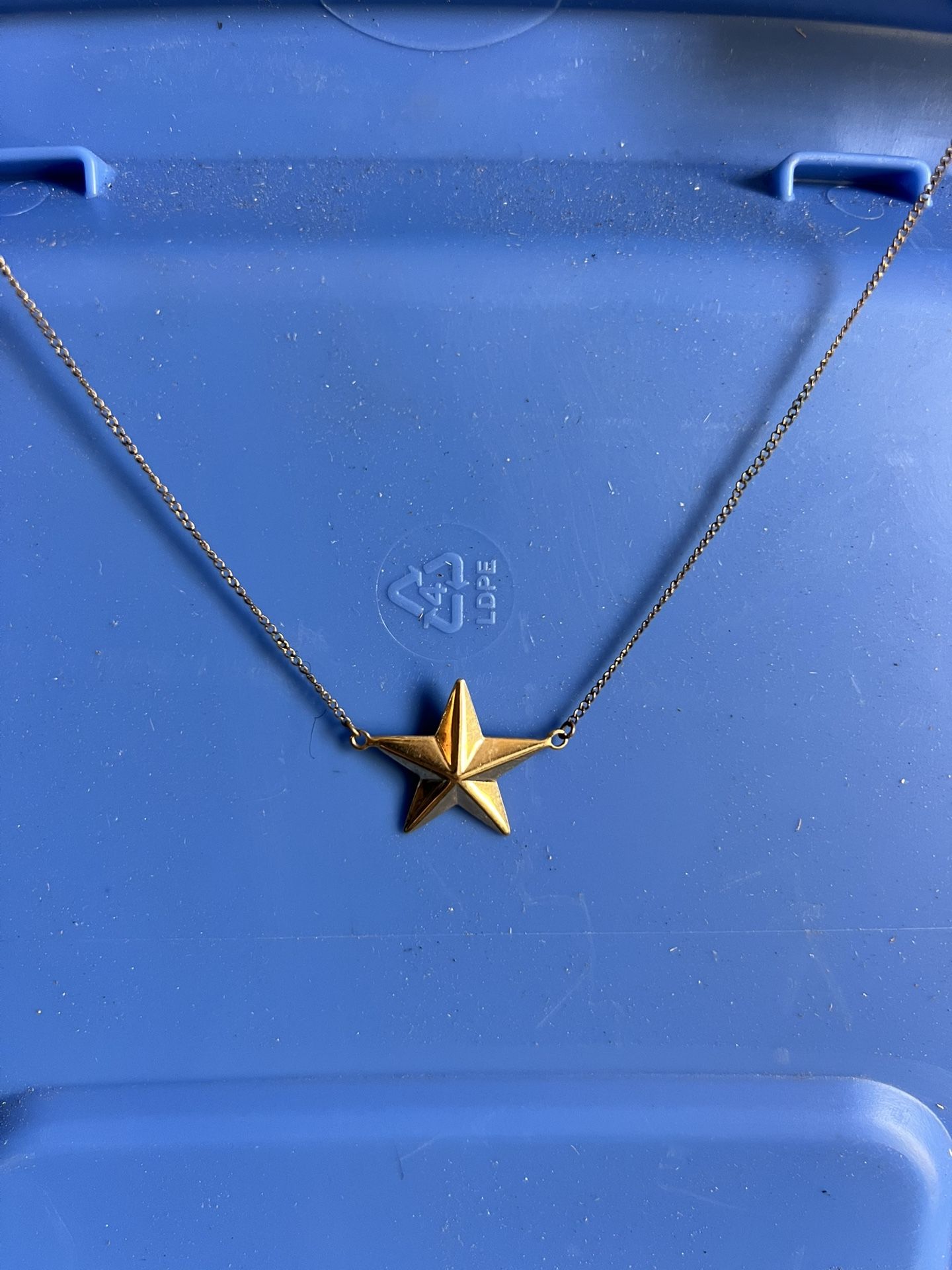Carla Caruso slinky gold star necklace