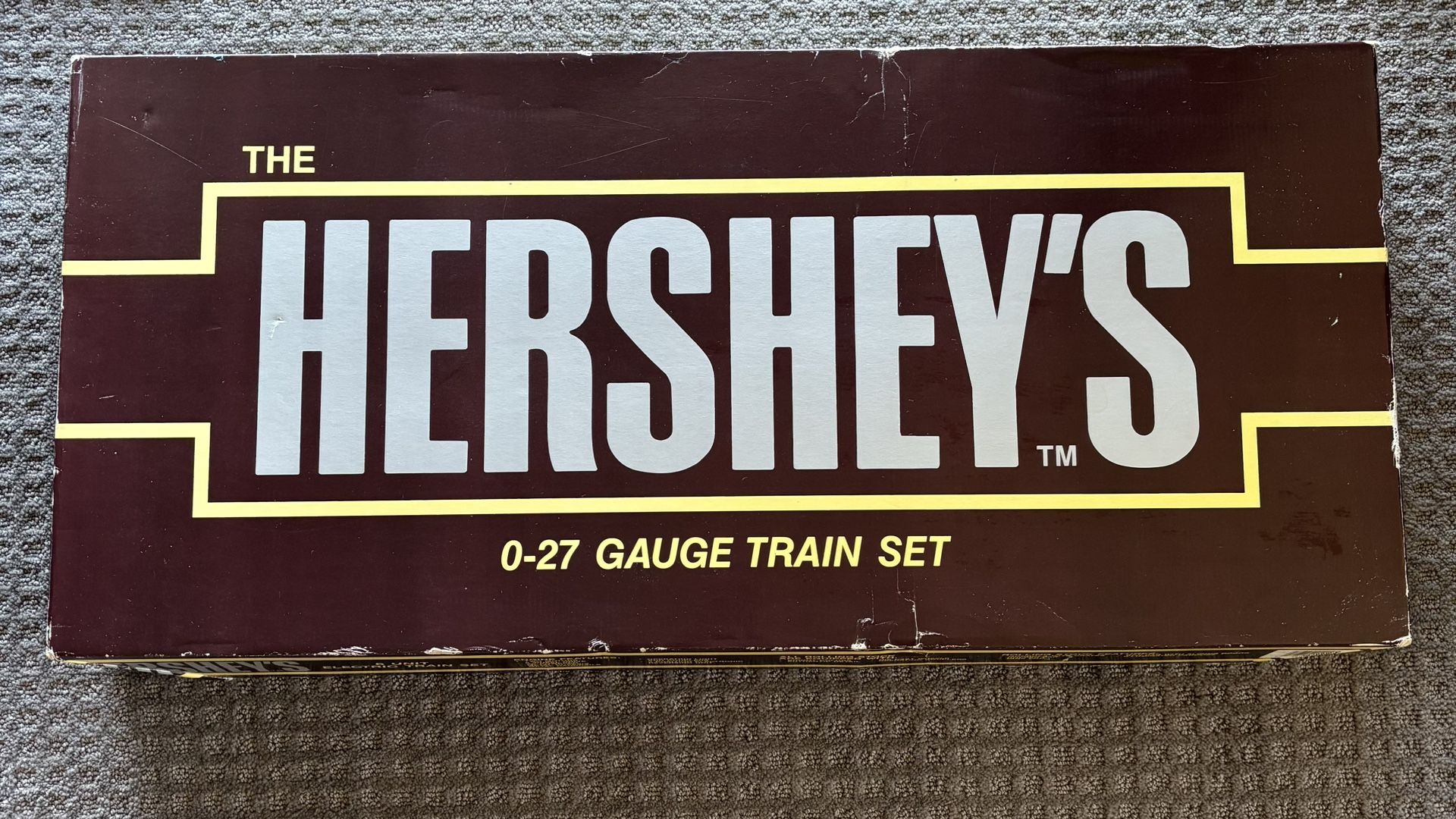 Hershey O/O27 Gauge Train Set w/additional Box Car