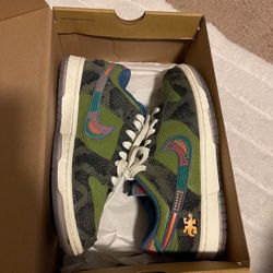 Exclusive Dunks 