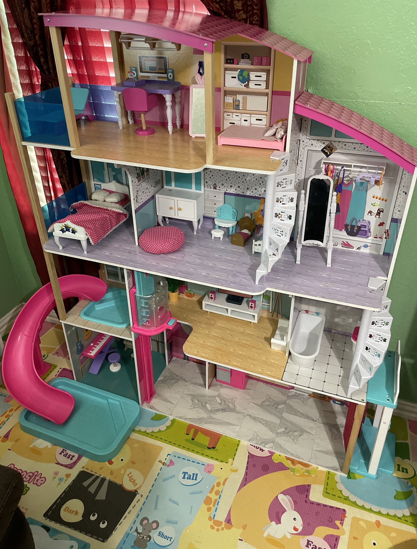 Barbie Beachside Dollhouse 