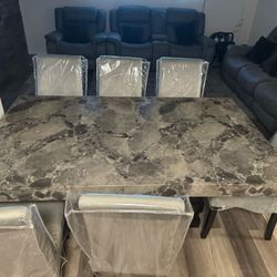 Todos Los Muebles Por 2,500