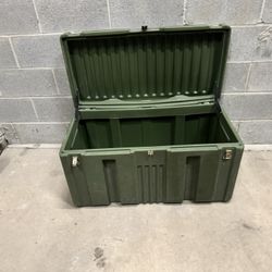 Hardigg Military Hard Case Waterproof  36x18x18 Storage  25$ cash 