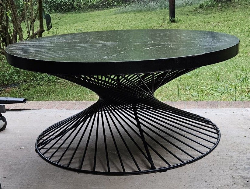 Hillsdale Canister Coffee Table