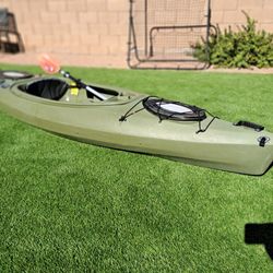 Future Beach Trophy 126 Angler Kayak With Paddles
