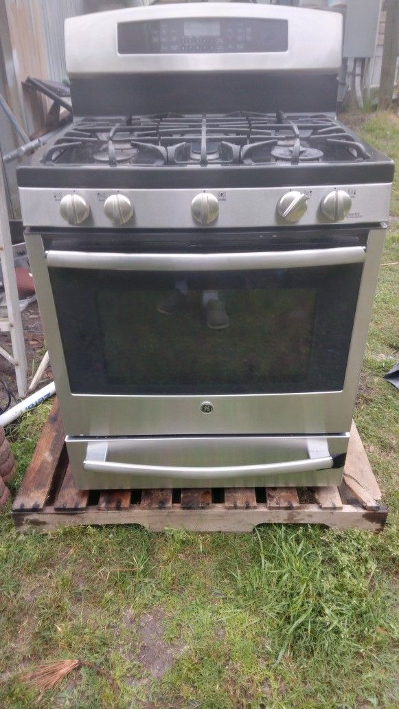 GE GAS STOVE