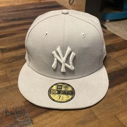 New gray Yankees hat