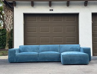 Couch/Sofa Sectional - Microfiber - Rove Concepts - Delivery Available ๐