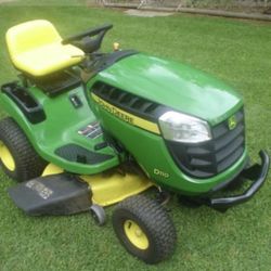 2014 JOHN DEERE D110 42 INCH CUT LAWN MOWER 
