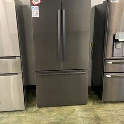 Bosch Matte French Door Refrigerator 2M