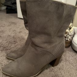 Show Sizes 8 Or 9 Or 81/2