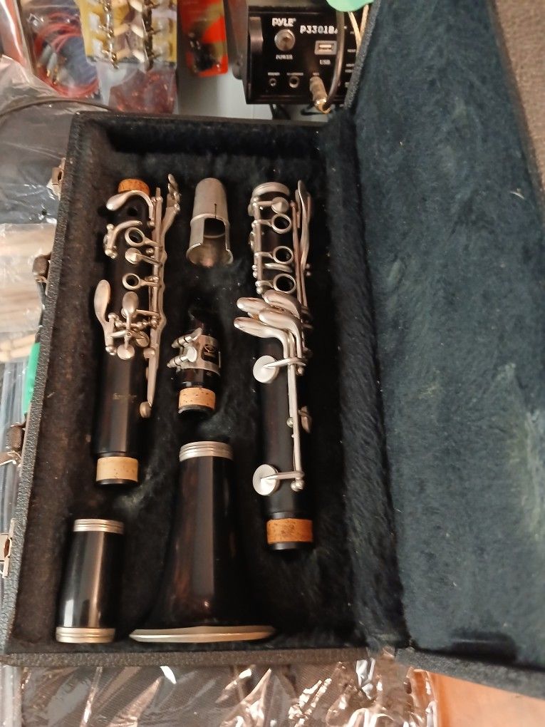Artley USA Clarinet And Case
