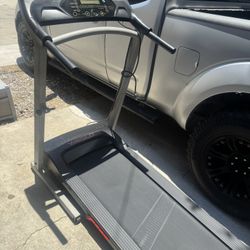 Treadmill 