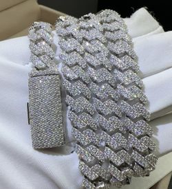 Luxury Jewelry Diamond Tested 