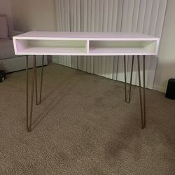 White Desk (DM OFFERS)