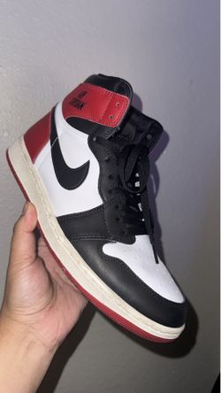 Air Jordan 1 OG Black Toe