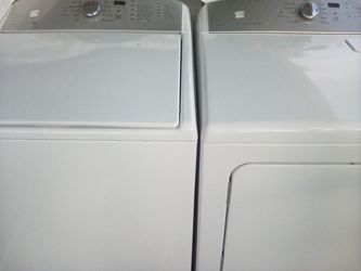 Like New Kenmore 600 Washer Steam Gas Dryer Set
