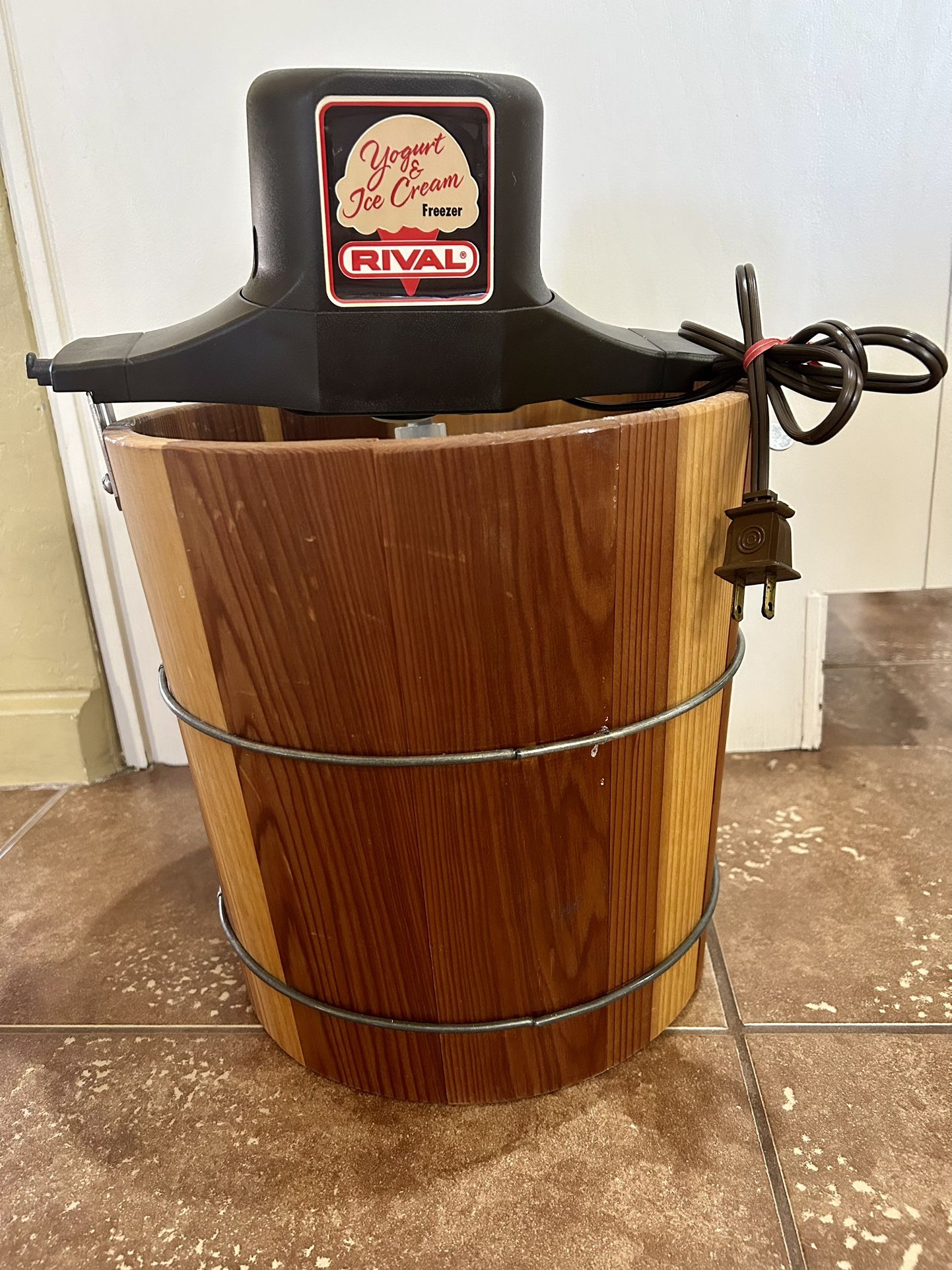 Rival Ice Cream And Frozen Yogurt Maker