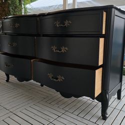 Gorgeous Dresser!!!