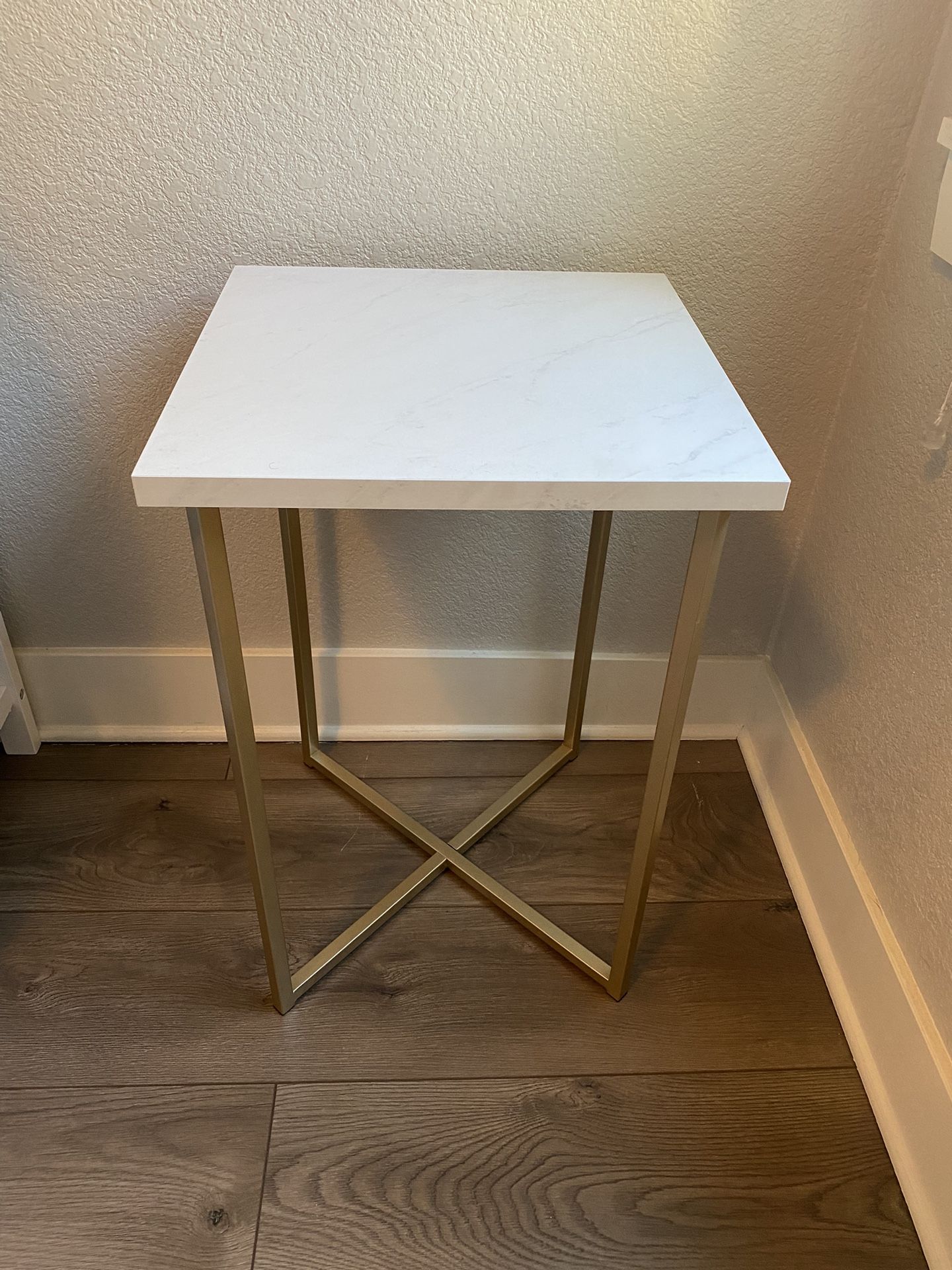 Side/End Table