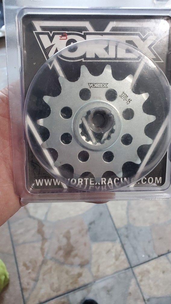 Piezas Nuevas Y Usadas