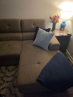 Sectional Sofa with Pull-Out Extension