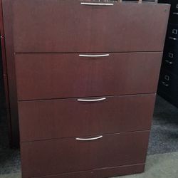Knoll 4 Drawer Lateral File Cabinet 
