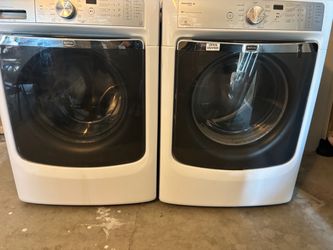 Maytag Maxima XL Front-Load Washer and Dryer Set