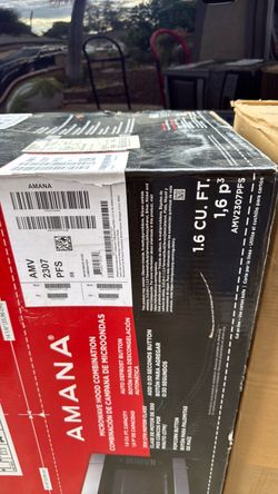 Microwave Amana Stainless New Never Opened $150 Last Price