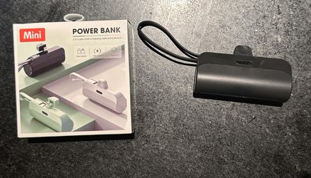 POWER BANK - POWER ON THE GO - FOR LAPTOP & IPHONE 