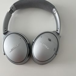 Bose Quite Comfort 35 Wireless Headphones II