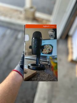 Blue Yeti Nano Premium Gaming Streaming Microphone