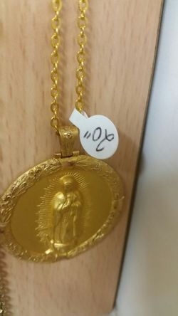 Gold plated 30" chain.