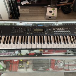 Korg Kross Keyboard 
